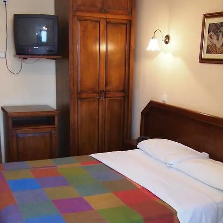 Gasthuis Casa Latina 3*